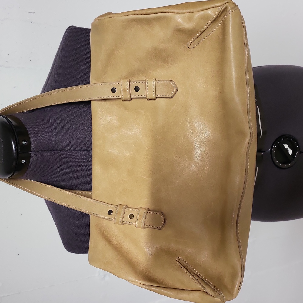 Timberland leather bag made in Italy.